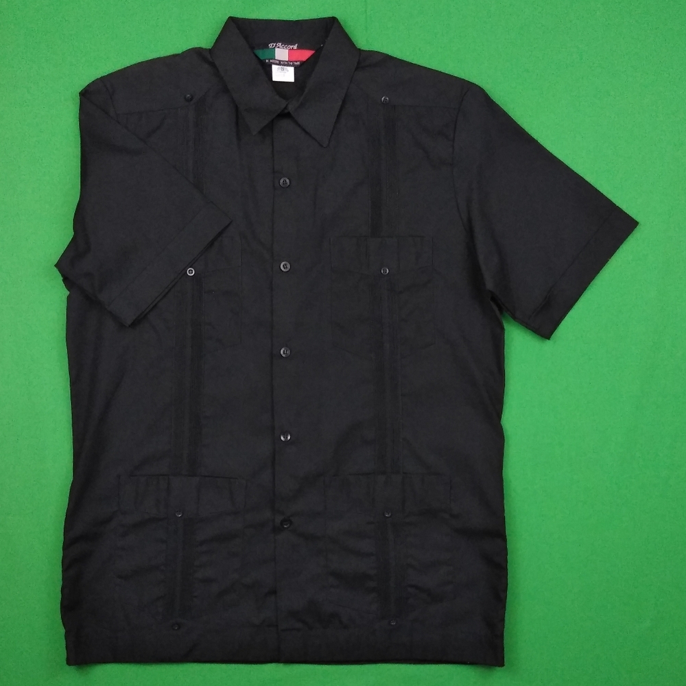NEW Men's D'Accord Black Short Sleeve Guayabera